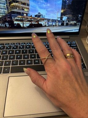 Crisscross X Band Ring in Gold/Silver tone